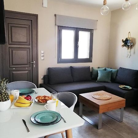 ארגוסטולי Serenity Superior Suite Apartment מראה חיצוני תמונה